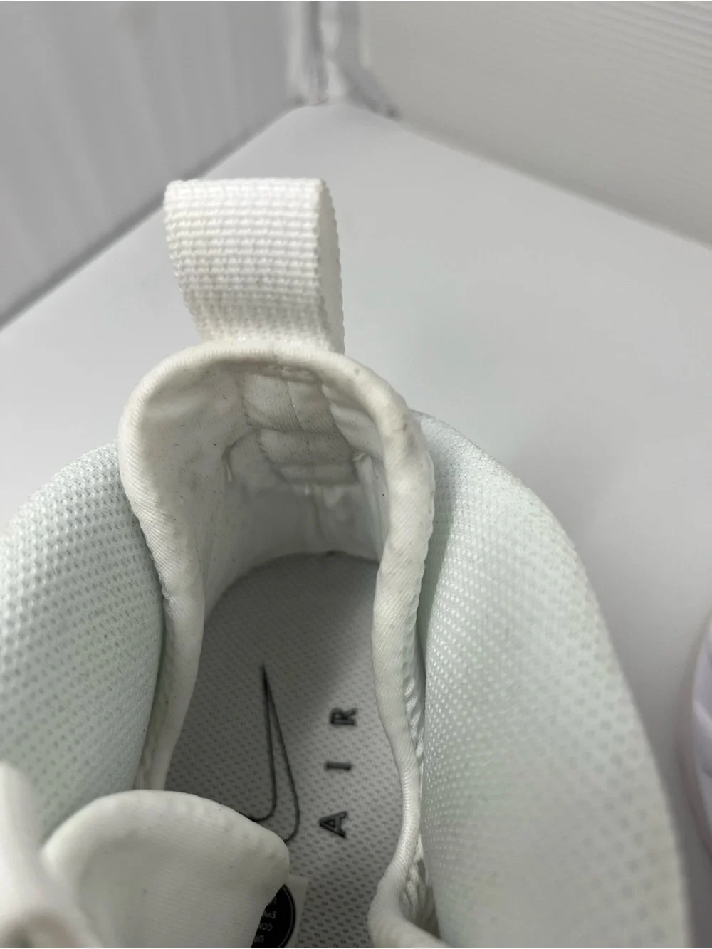 Nike Air Foamposite One Triple White HJ5195-100‎ Men's Size 9